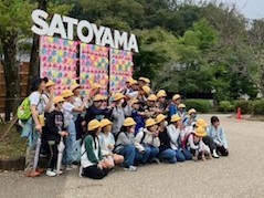 ぎふ清流里山公園で記念撮影