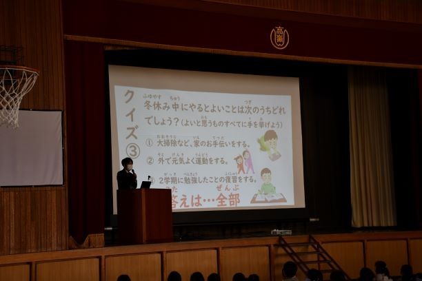 ２学期終業式２.JPG