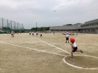ソフトボール投げ